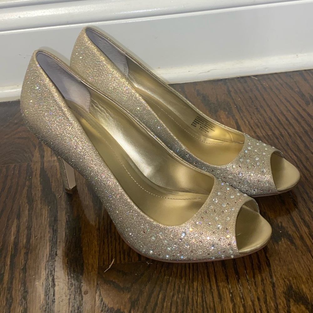 Sparkly Gold Heels size 8.5